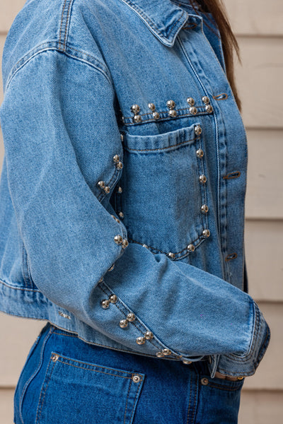 JAQUETA JEANS APLICAÇÕES