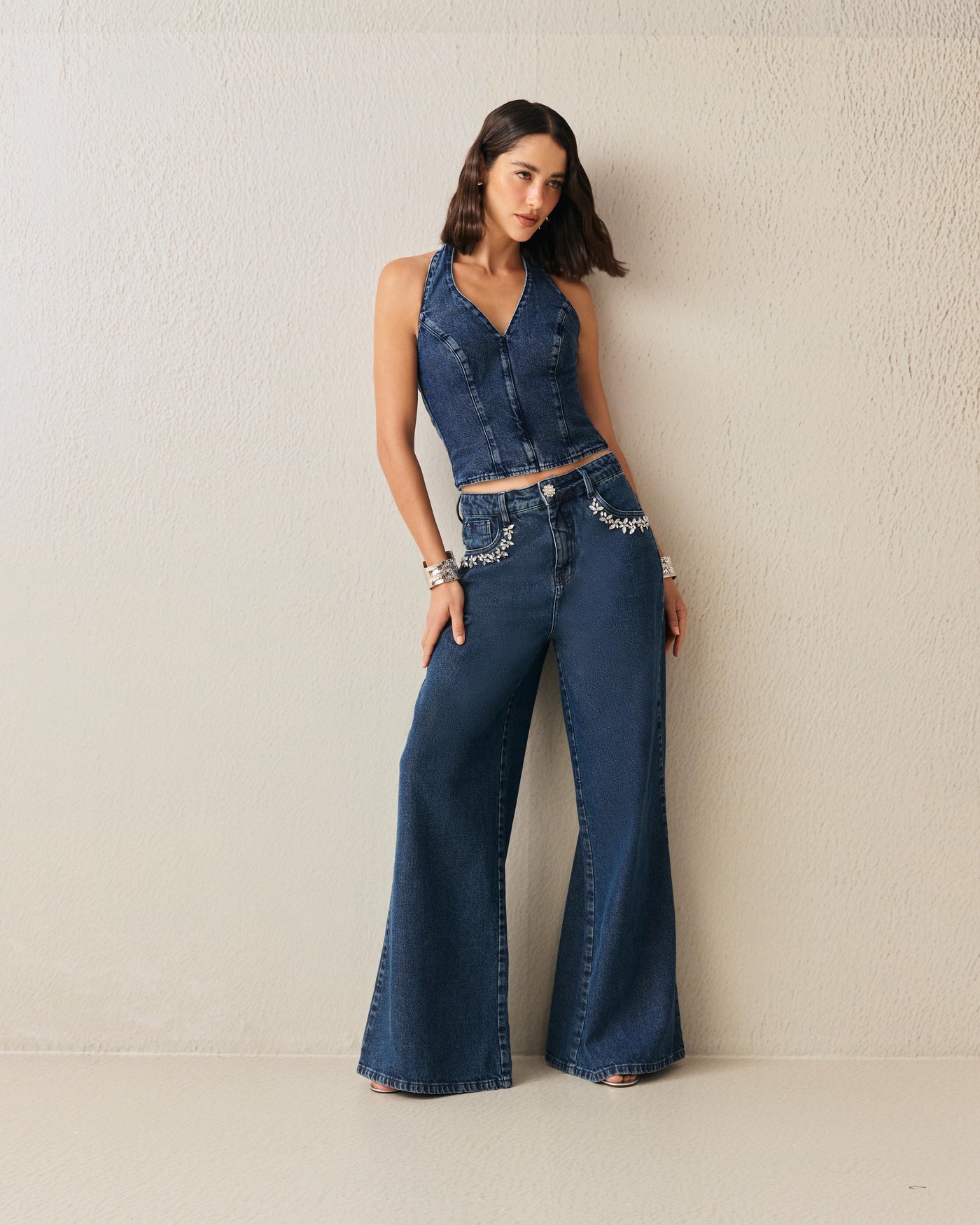 CALÇA JEANS BORDADO BOLSO