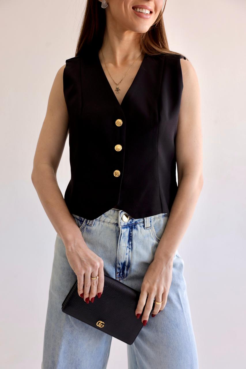 COLETE ALFAITARIA BOTÕES DOURADOS